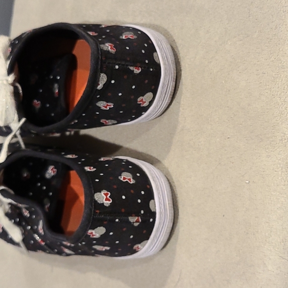 Disney Minnie Mouse Canvas Shoes Sz. 5 - Picture 5 of 10